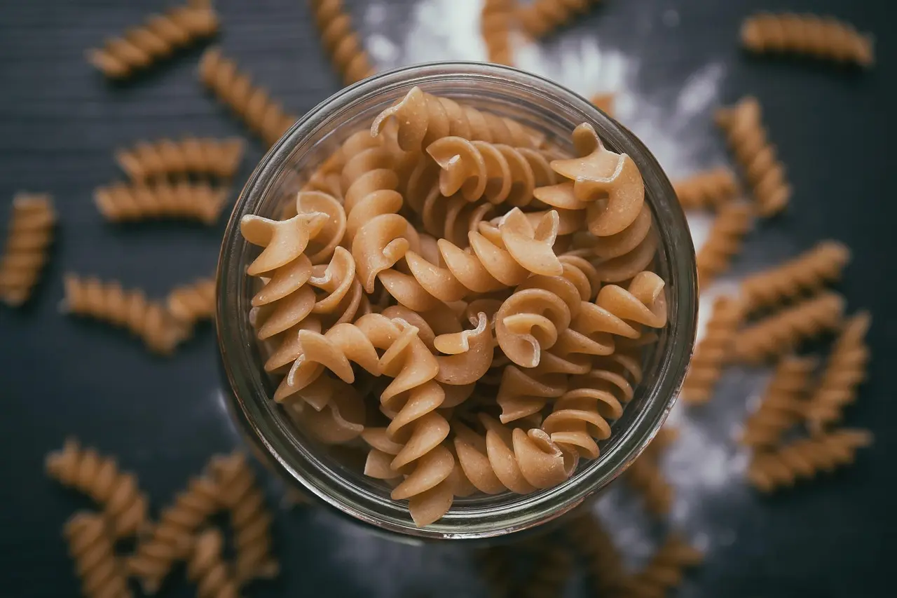 Fusilli pasta i glas